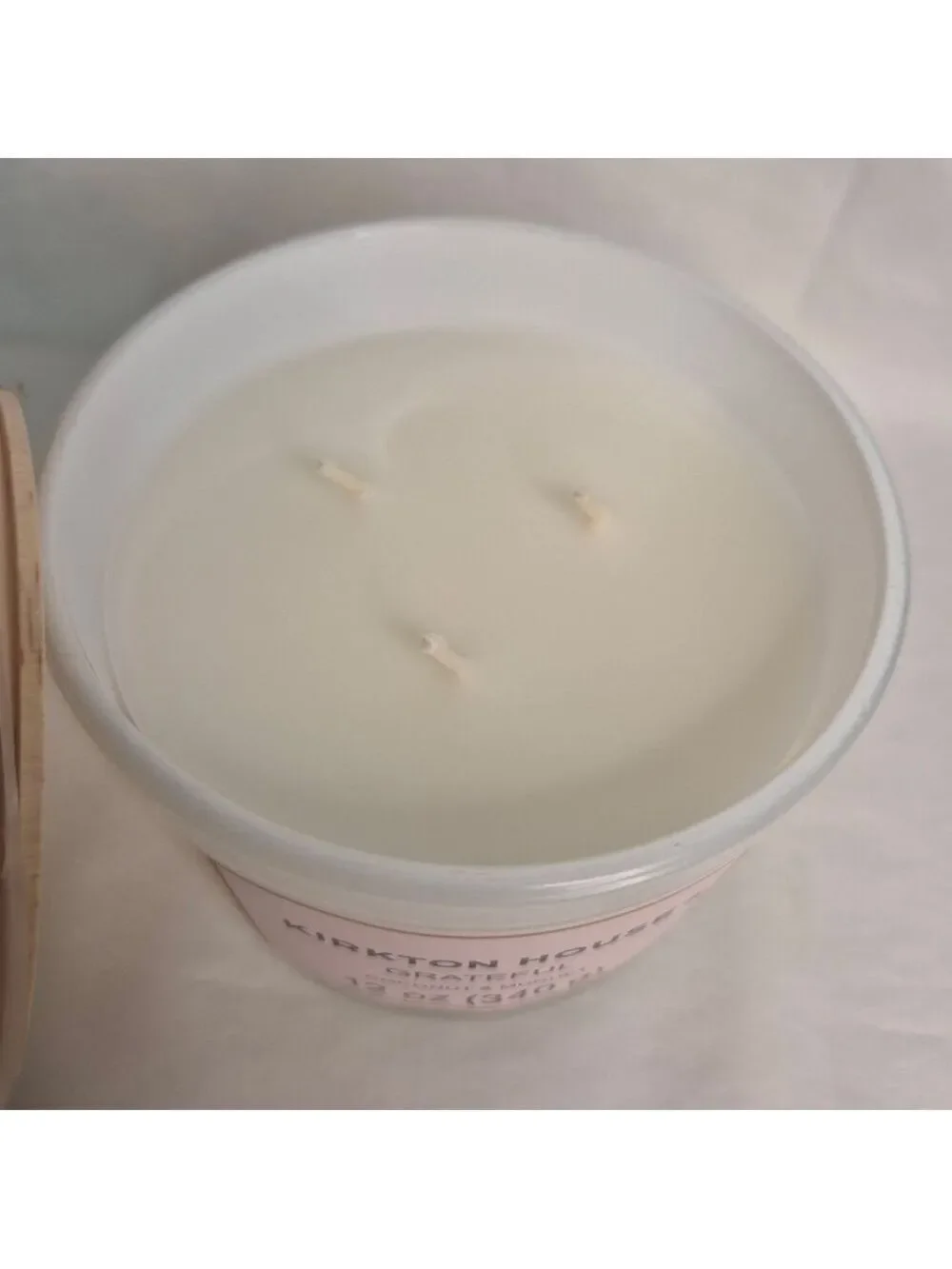 Kirkton House Grateful Coconut & Muguet Light Scented Calming Spa White 12oz